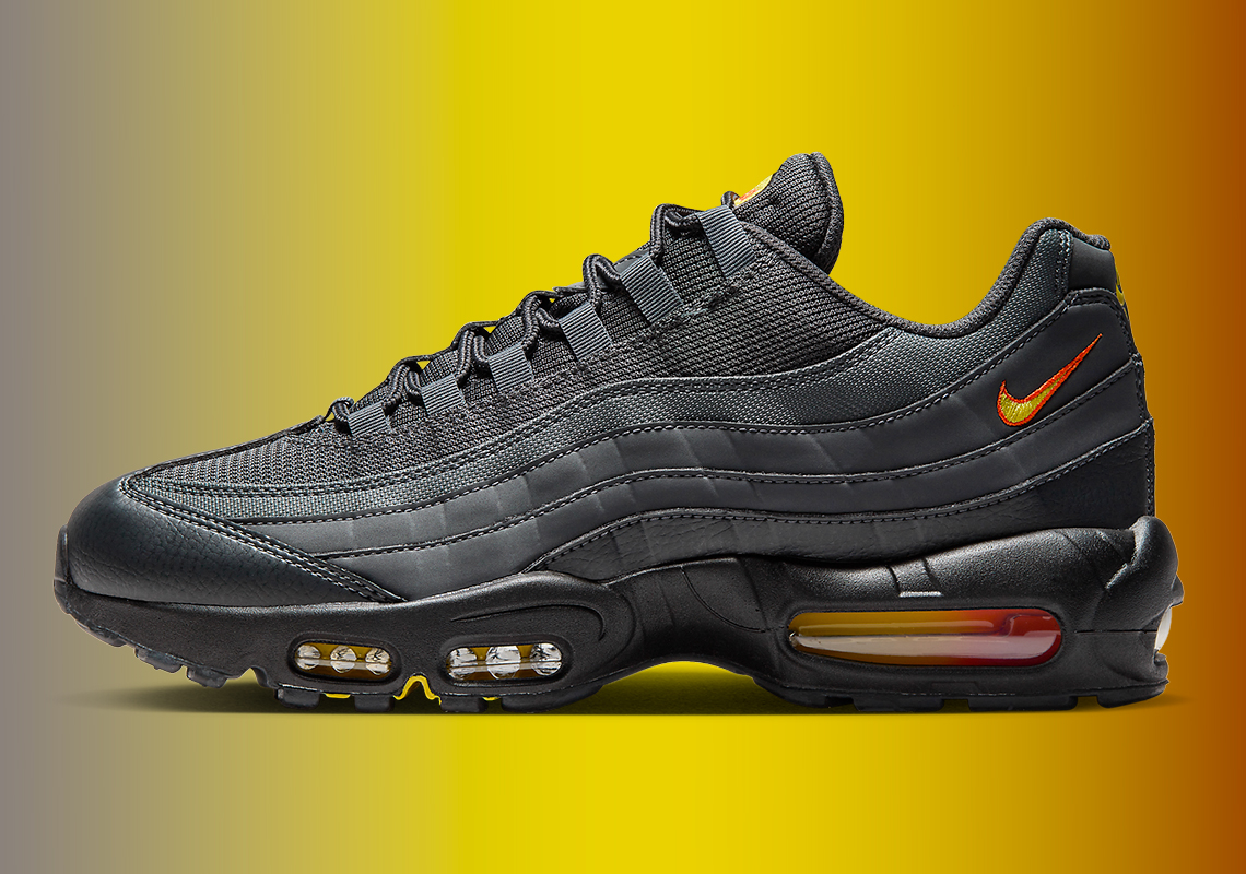 Giày Nike Air Max 95 Phiên Bản Mới: Sự Kết Hợp Độc Đáo Của Màu Sắc - 1