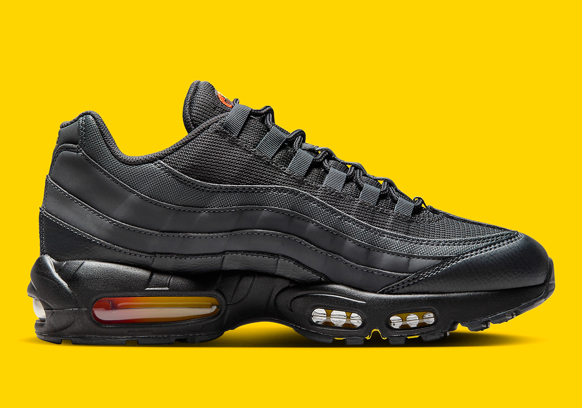 Giày Nike Air Max 95 Phiên Bản Mới: Sự Kết Hợp Độc Đáo Của Màu Sắc - 10
