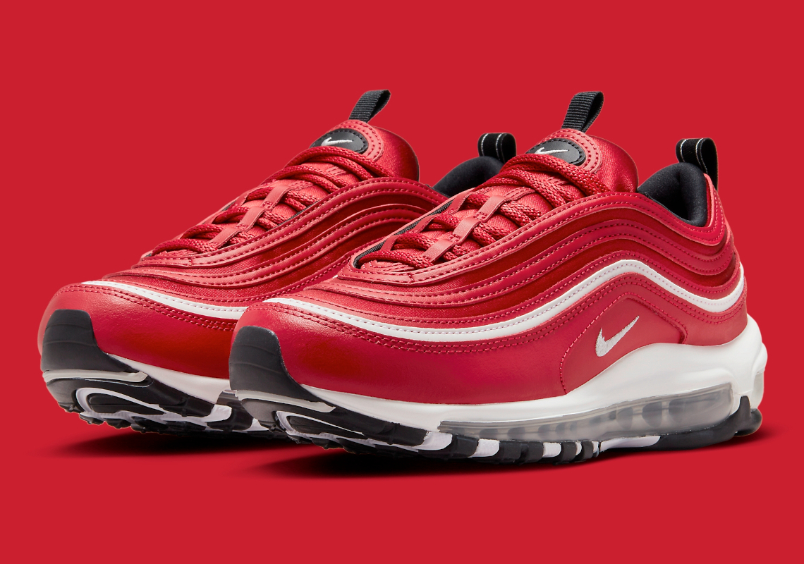 Giày Nike Air Max 97 phủ satin Gym Red nổi bật - 1