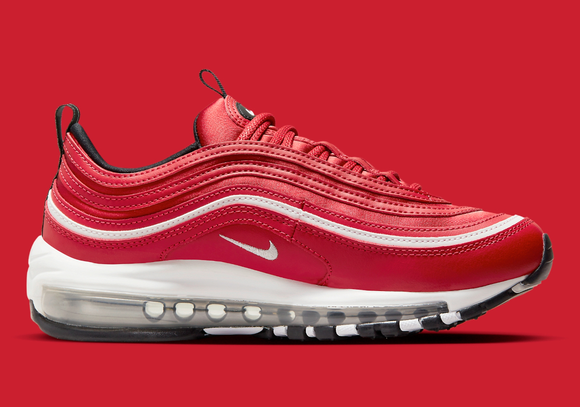 Giày Nike Air Max 97 phủ satin Gym Red nổi bật - 3