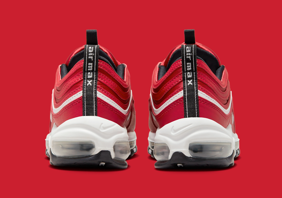 Giày Nike Air Max 97 phủ satin Gym Red nổi bật - 5