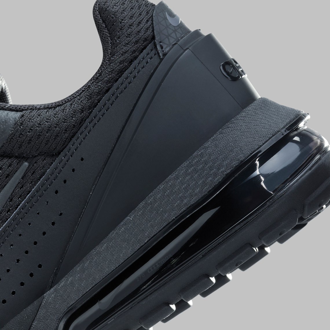 Giày Nike Air Max Pulse Triple Black sắp ra mắt - 7