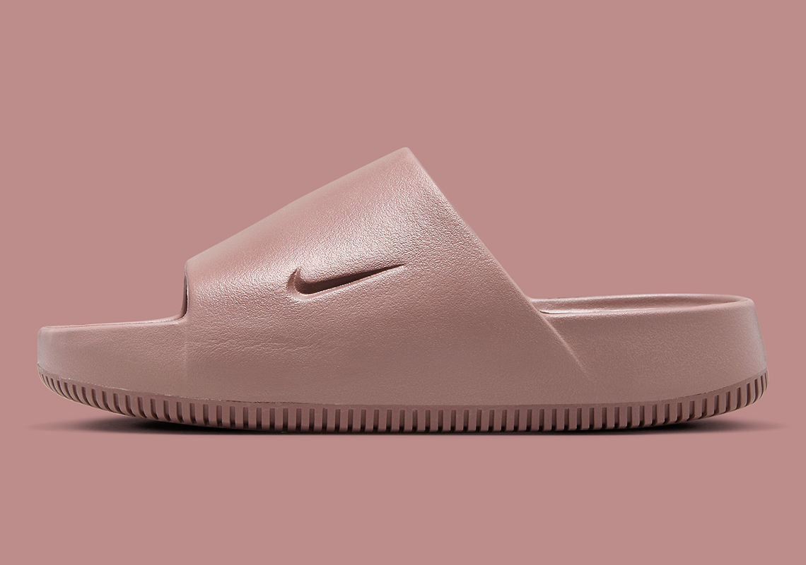 Giày Nike Calm Slide Mới: Bản Màu 'Rose Whisper' Sắp Ra Mắt - 2