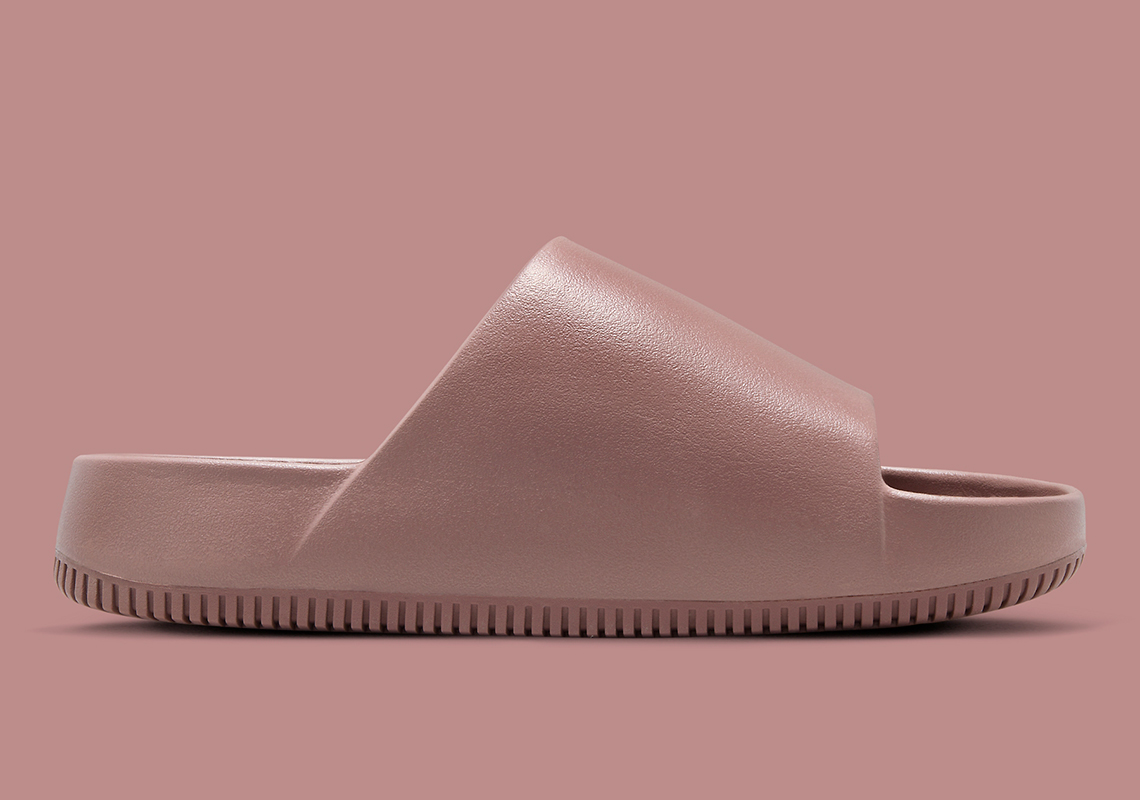Giày Nike Calm Slide Mới: Bản Màu 'Rose Whisper' Sắp Ra Mắt - 3