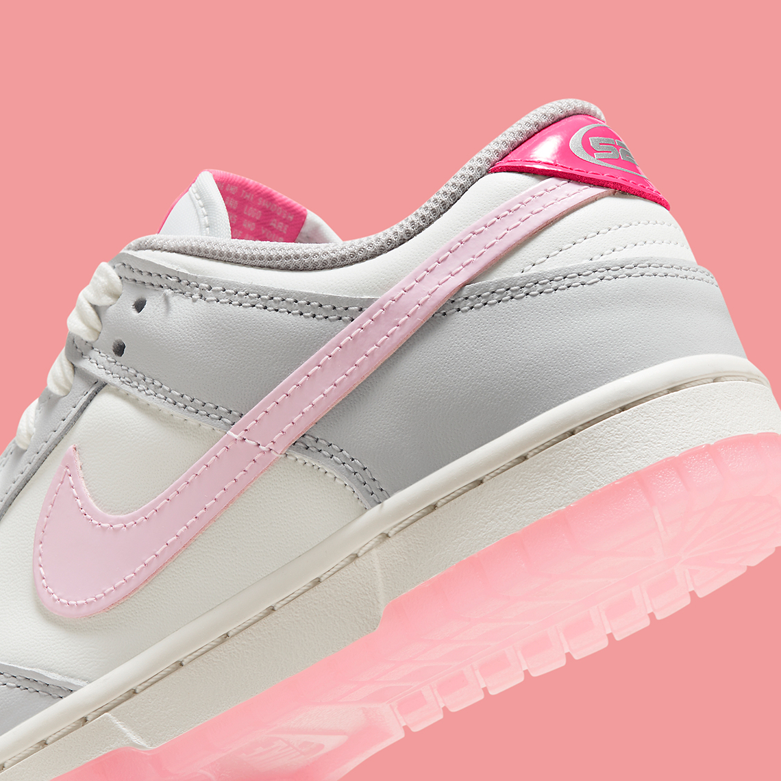 Giày Nike Dunk Low 520 dành cho phụ nữ với chi tiết màu xám và hồng - 7