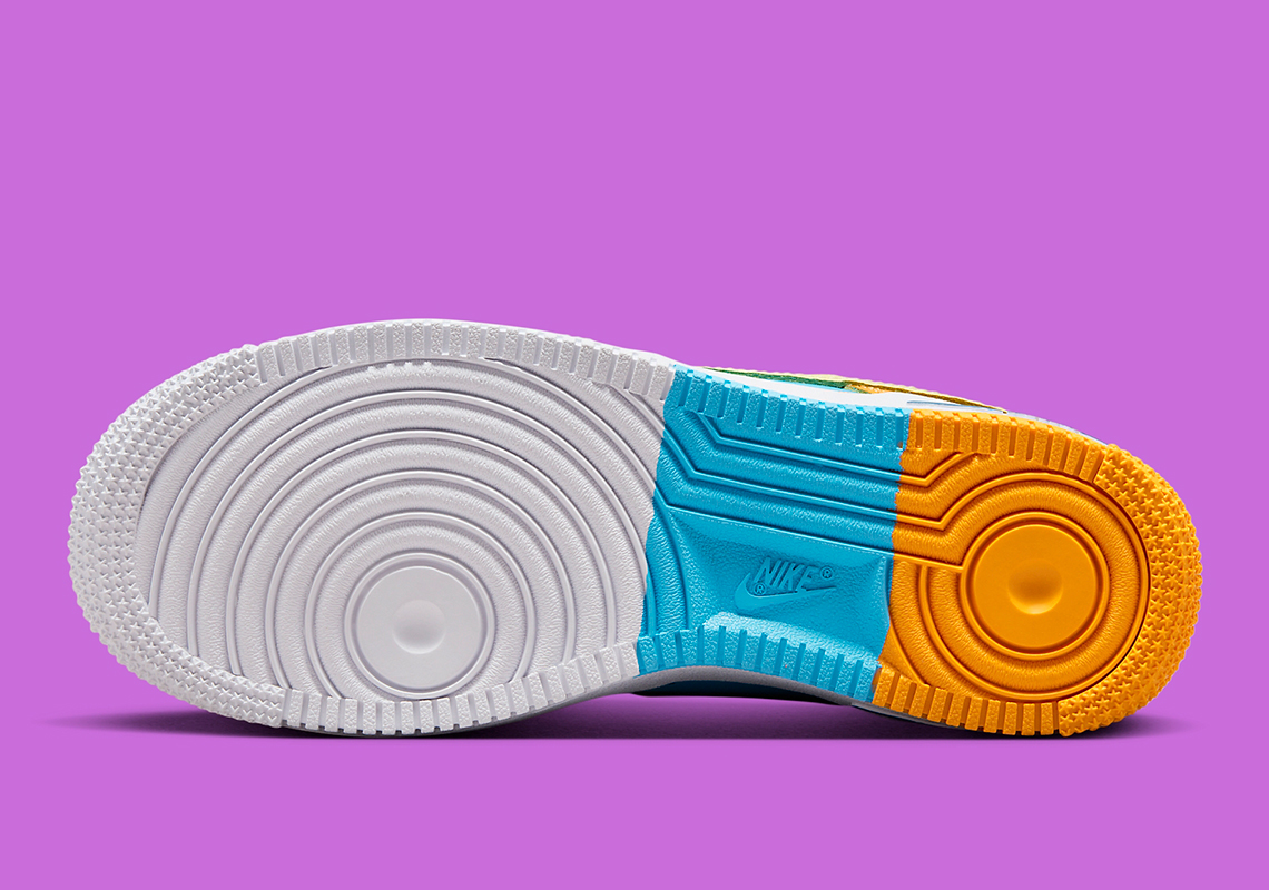 Giày Nike Dunk 'What The' Cho Trẻ Em: Sự Kết Hợp Đầy Màu Sắc - 15