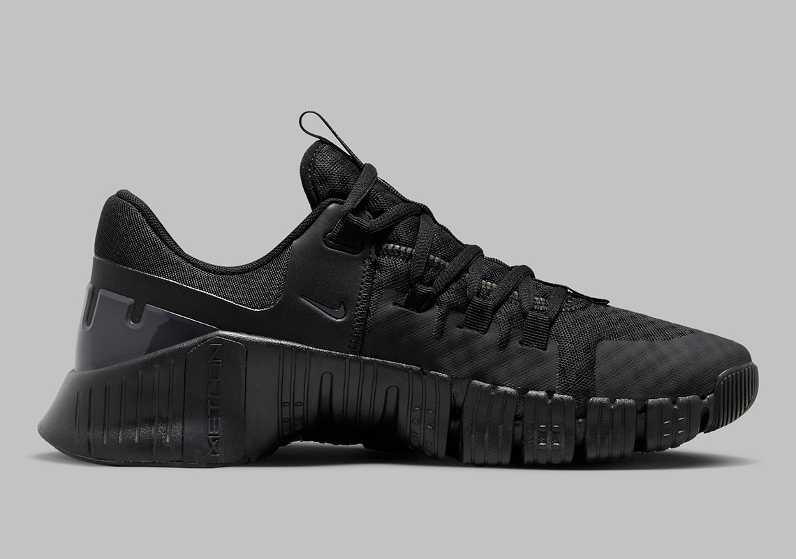 Giày Nike Free Metcon 4 Russell Wilson được thiết kế mới cho mùa tập luyện ngoài mùa giải mới của Wilson. - 4