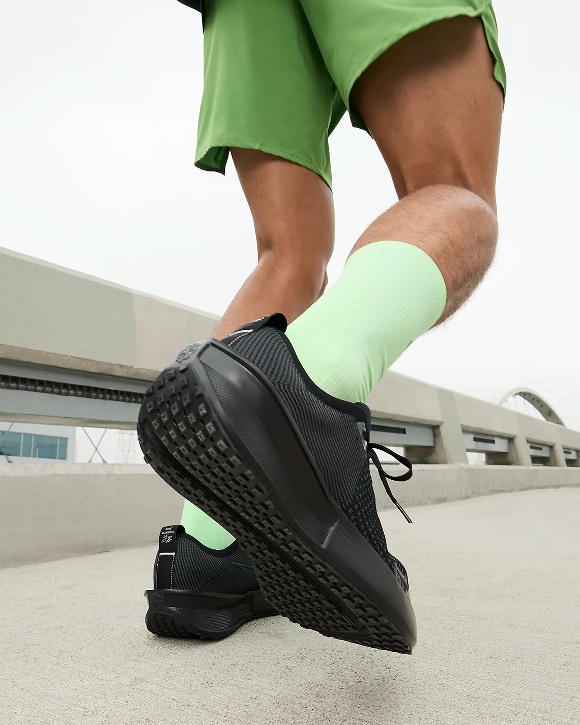 Giày Nike Interact Run: Sự Lựa Chọn Bền Vững Cho Người Chạy Bộ - 11