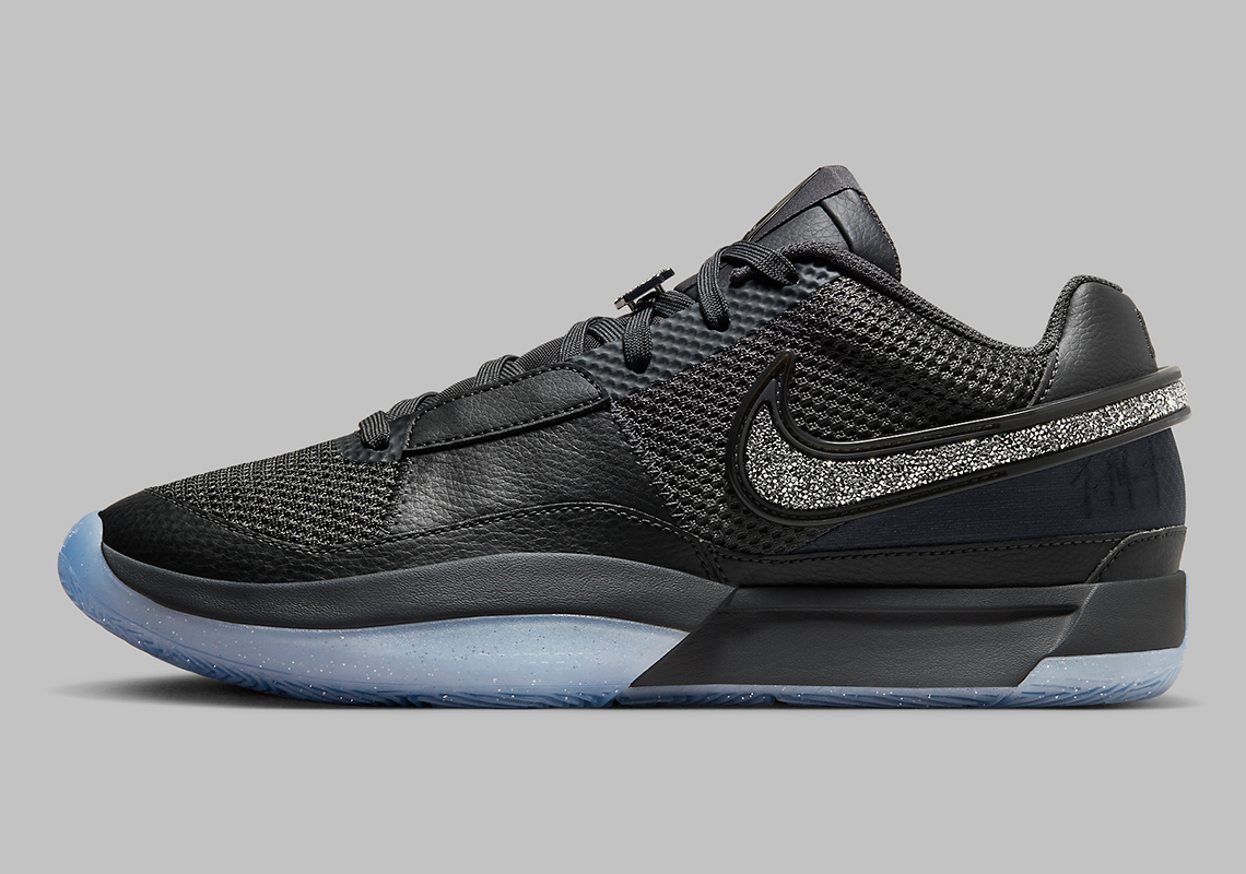 Giày Nike JA 1 12 AM của Ja Morant được trang trí đá Swarovski - 3