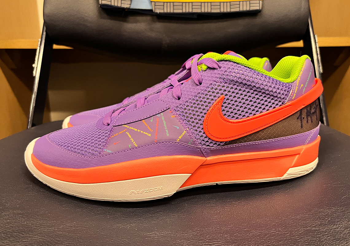 Giày Nike Ja 1 Trivia với câu hỏi trò chơi trên đôi giày - 8