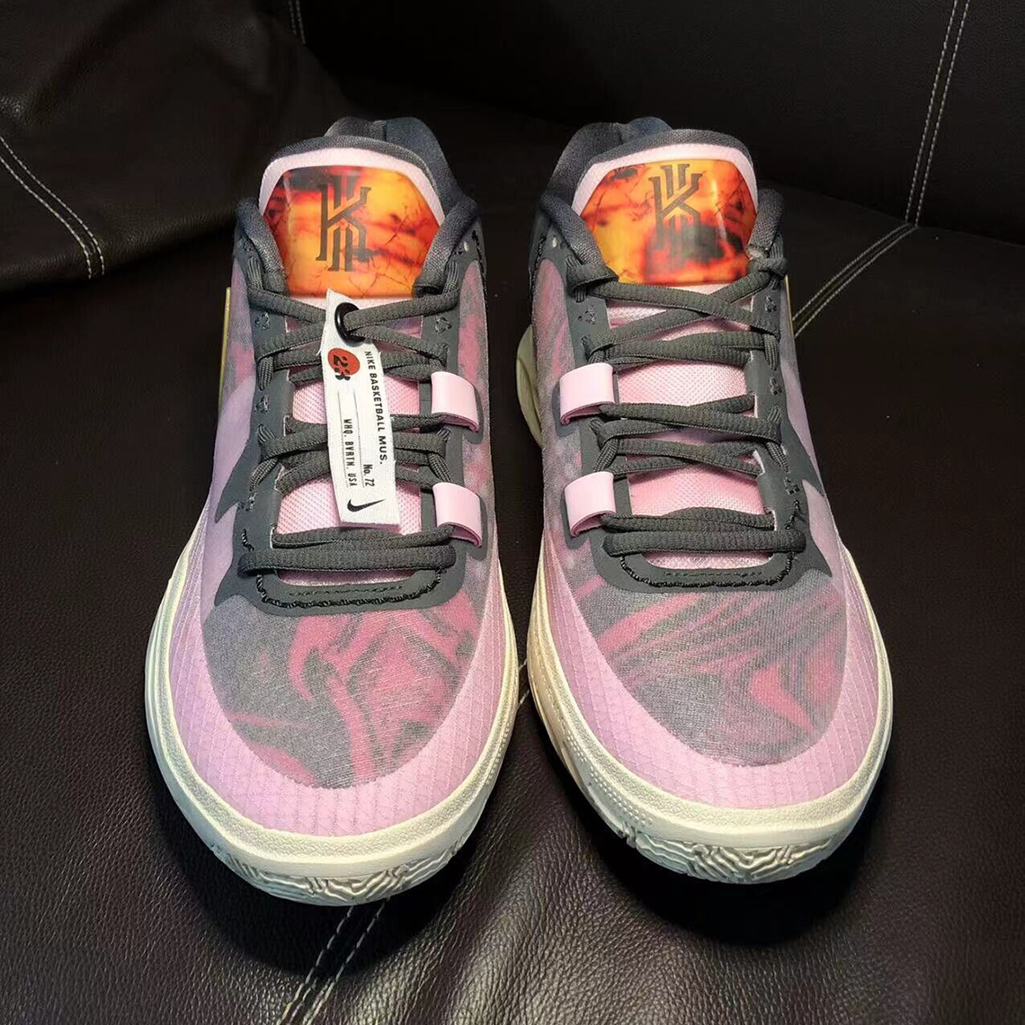 Giày Nike Kyrie 8 All-Star bị ngưng phát hành, chỉ còn duy nhất một đôi trên eBay với giá 2.300 USD - 4