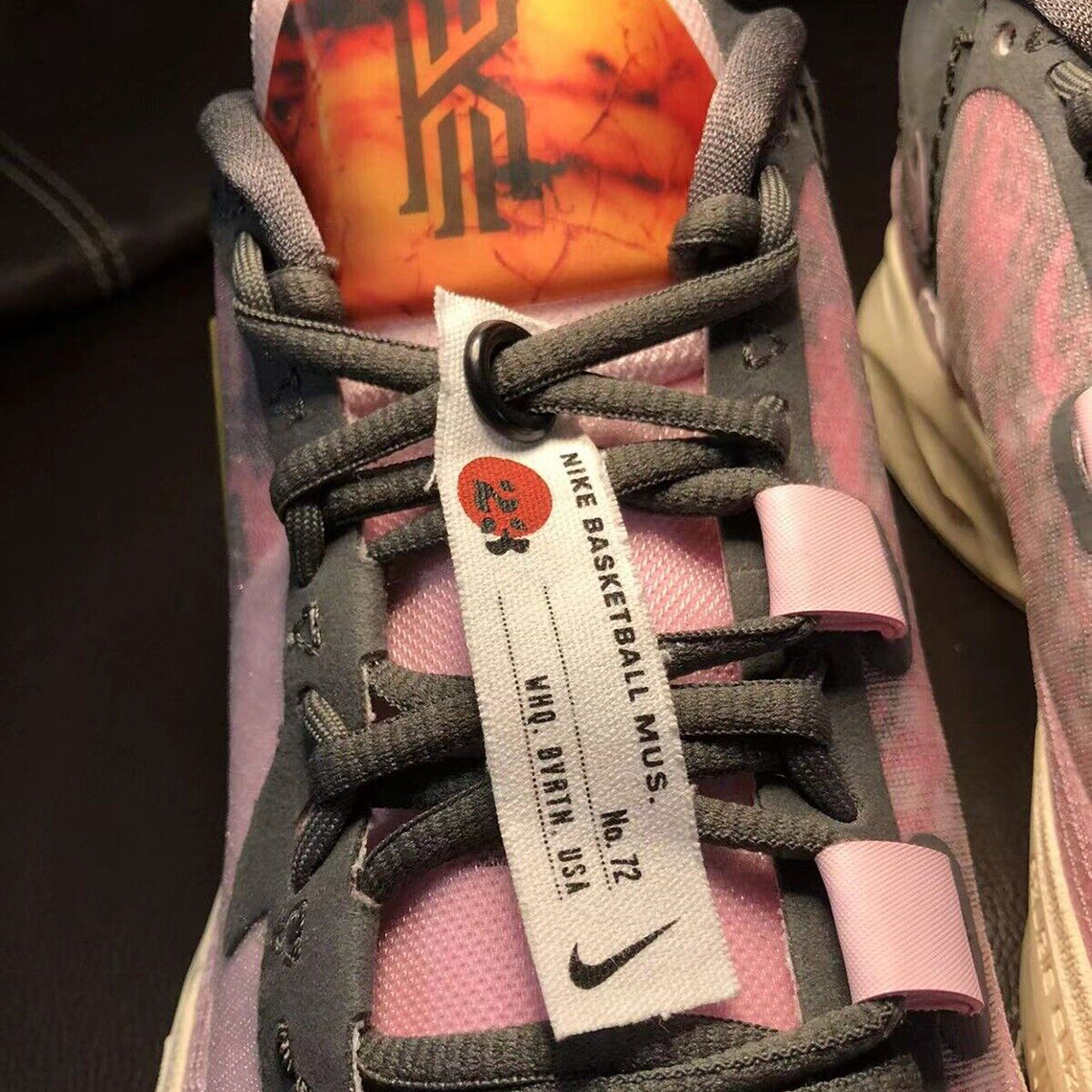 Giày Nike Kyrie 8 All-Star bị ngưng phát hành, chỉ còn duy nhất một đôi trên eBay với giá 2.300 USD - 8