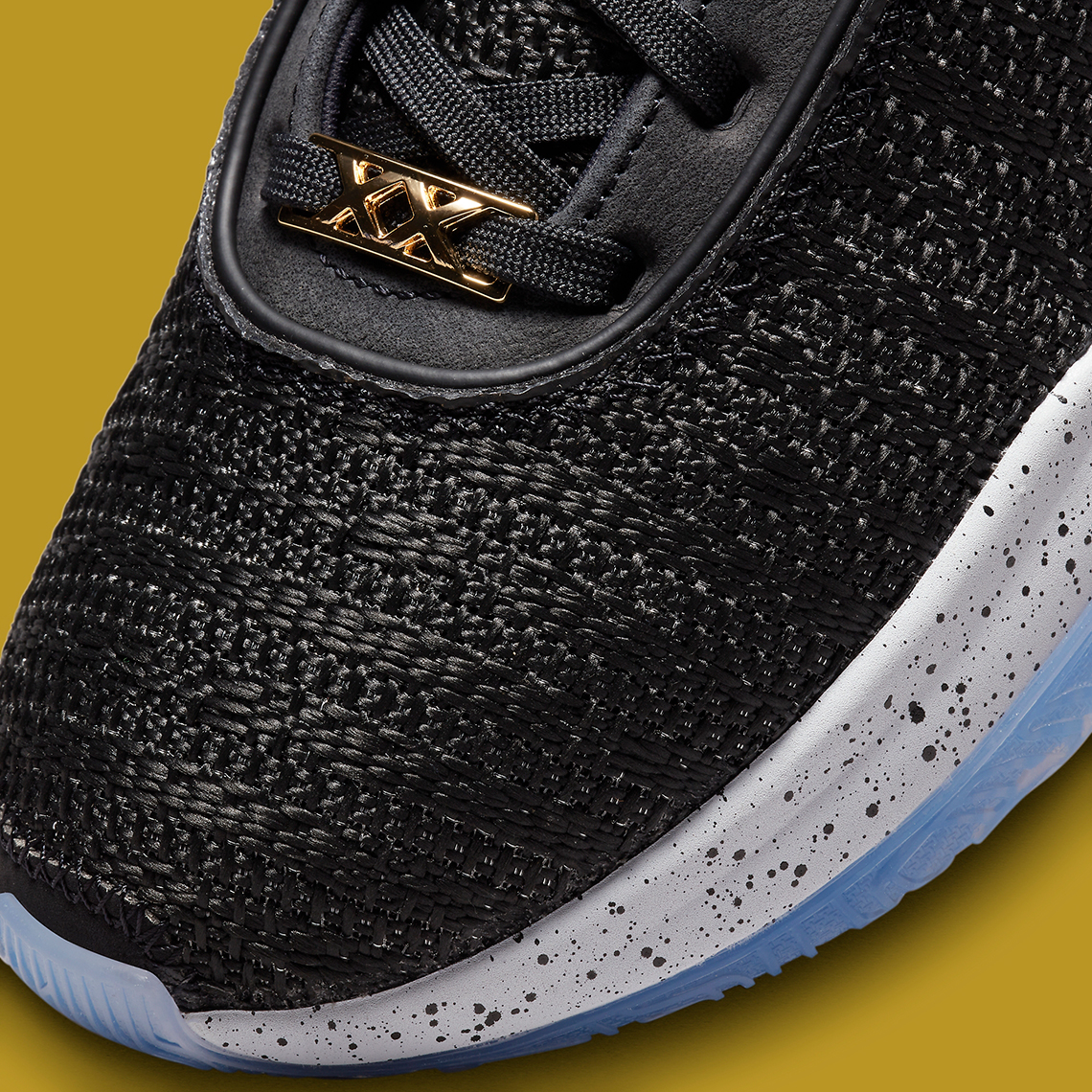 Giày Nike LeBron 20 Black/Metallic Gold ra mắt vào ngày 6 tháng 4. - 8