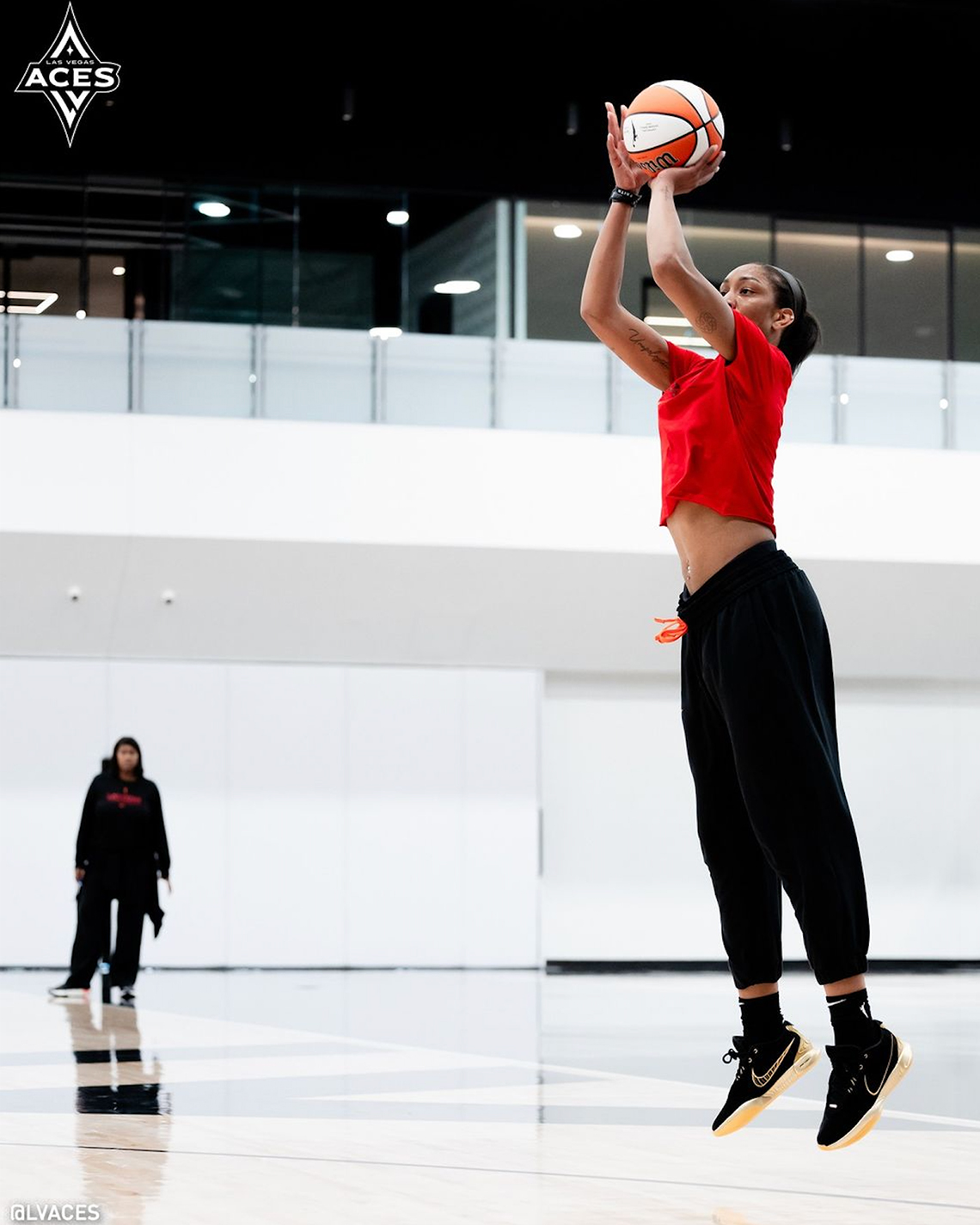 Giày Nike LeBron 21 'WNBA Finals' PE: Món Quà Đặc Biệt Cho A'ja Wilson - 5