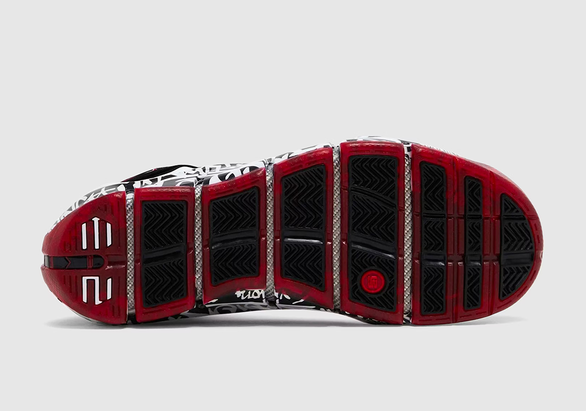 Giày Nike LeBron 4 'Graffiti' Quay Trở Lại Trong Mùa Thu Năm 2023 - 3