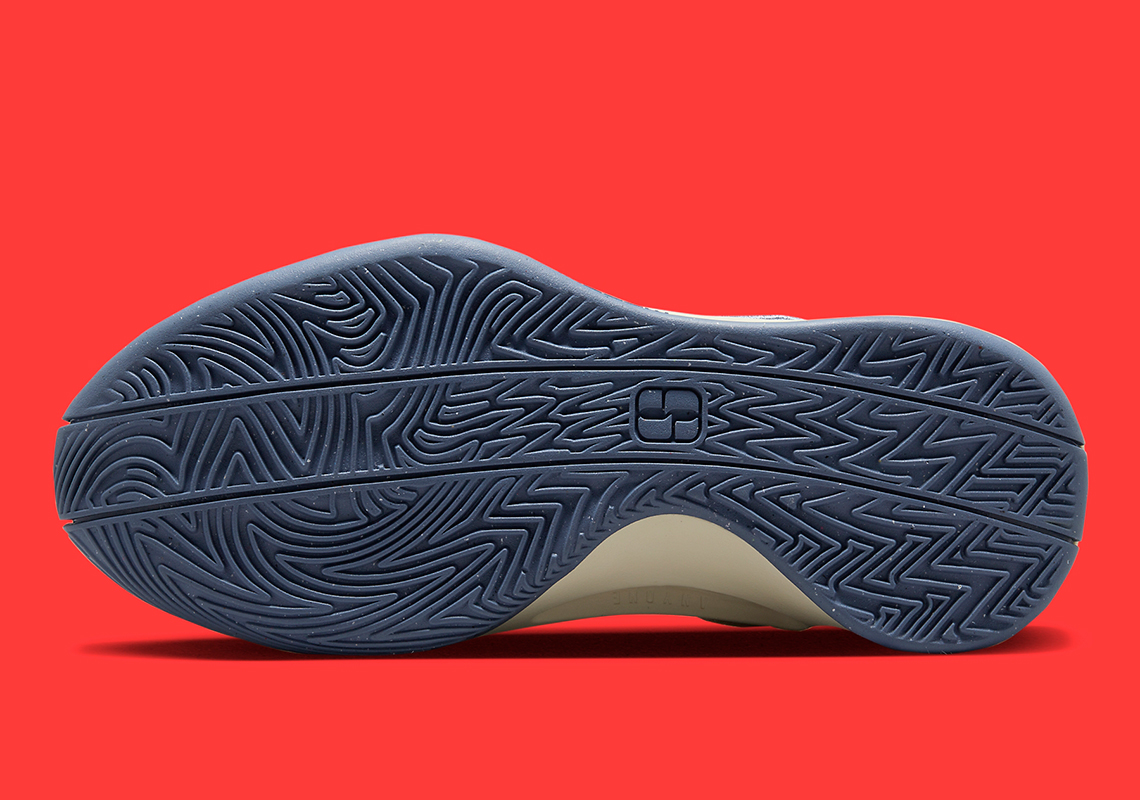 Giày Nike Sabrina 1 'Grounded' Ra Mắt: Sự Nổi Bật Trong Tháng 10 - 5