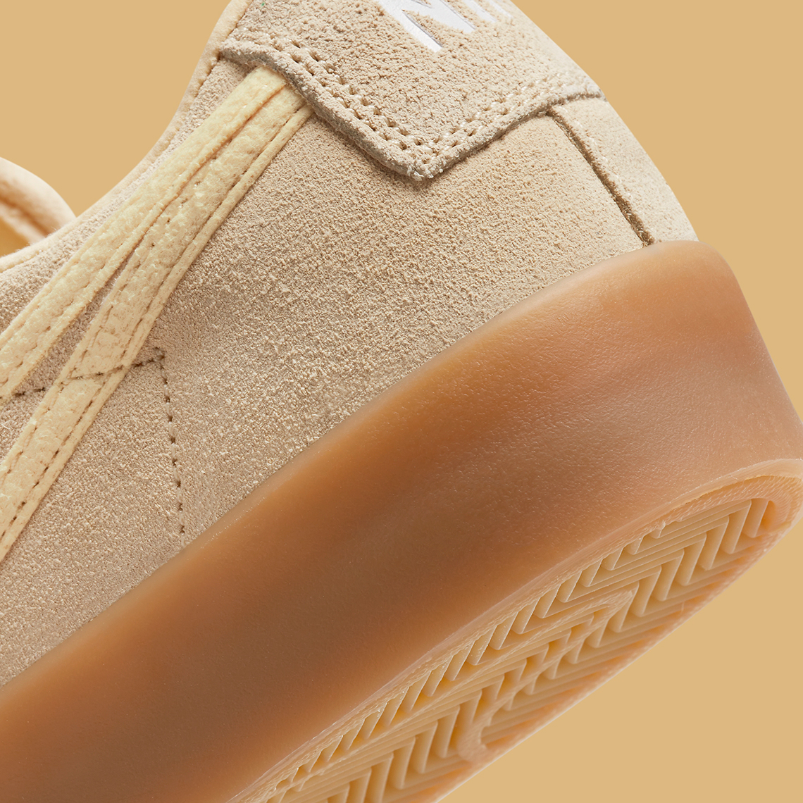 Giày Nike SB Blazer Low GT được cập nhật với màu Light Tan và chất liệu da lộn - 8
