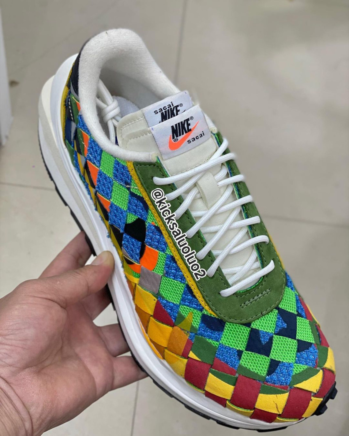 Giày Nike Waffle của sacai sắp được tung ra màu mới - 2