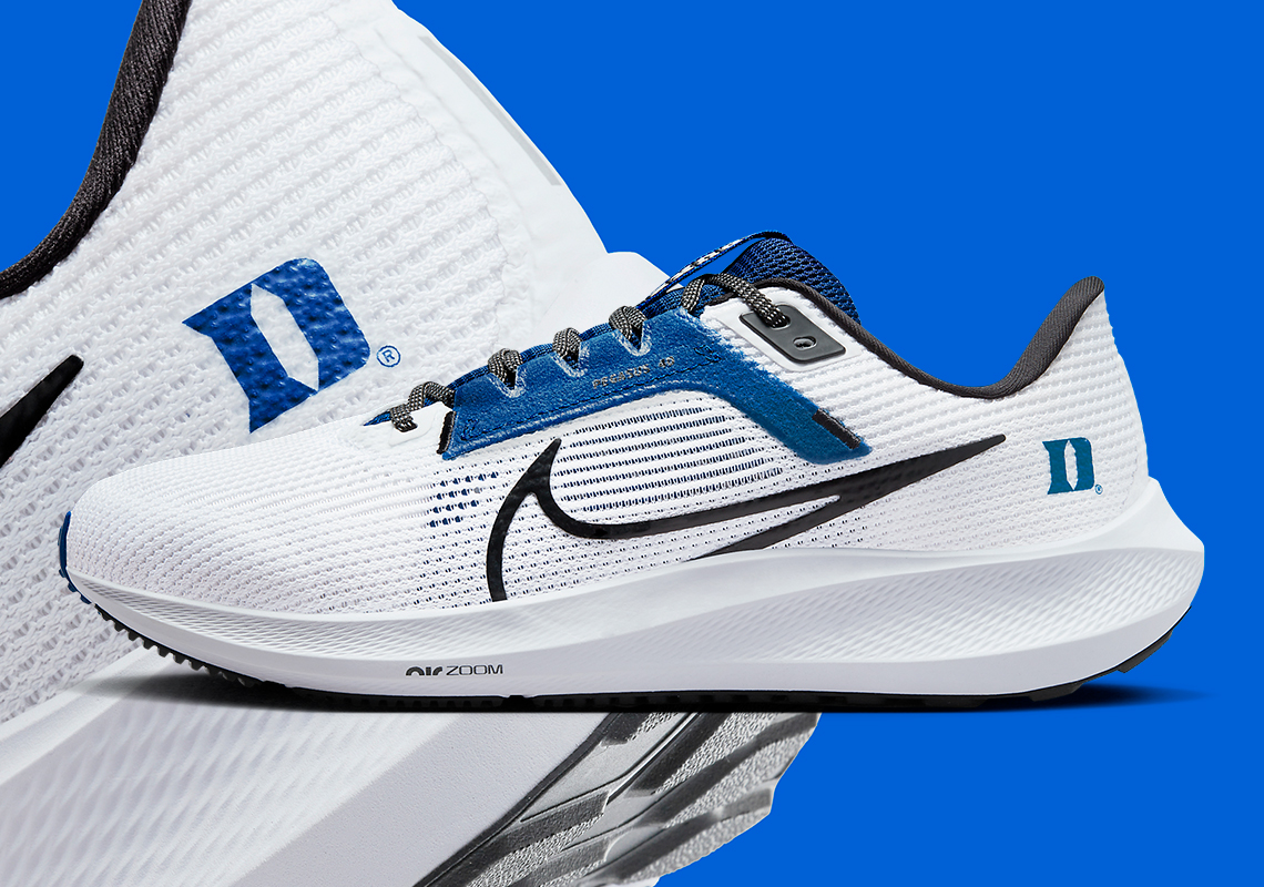 Giày Nike Zoom Pegasus 40 có màu sắc độc đáo của đội bóng rổ Duke Blue Devils. - 1