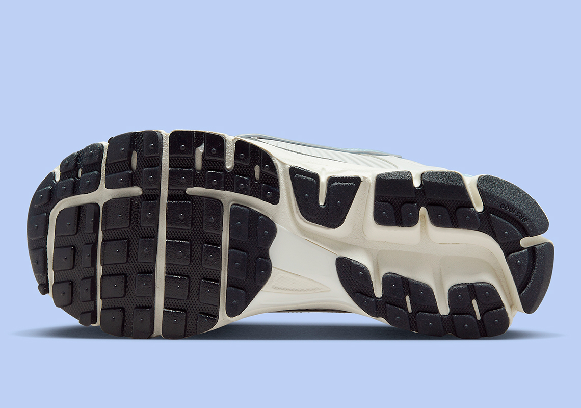 Giày Nike Zoom Vomero 5 Lavender tái xuất từ kết hợp với A COLD WALL* - 5