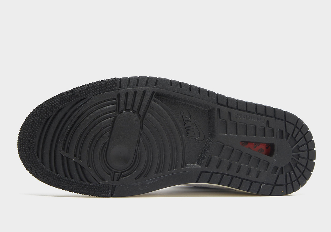 Giày Nike Zoom Vomero 5 mở rộng ảnh hưởng lên Air Jordan 1 Zoom CFMT 2. - 6