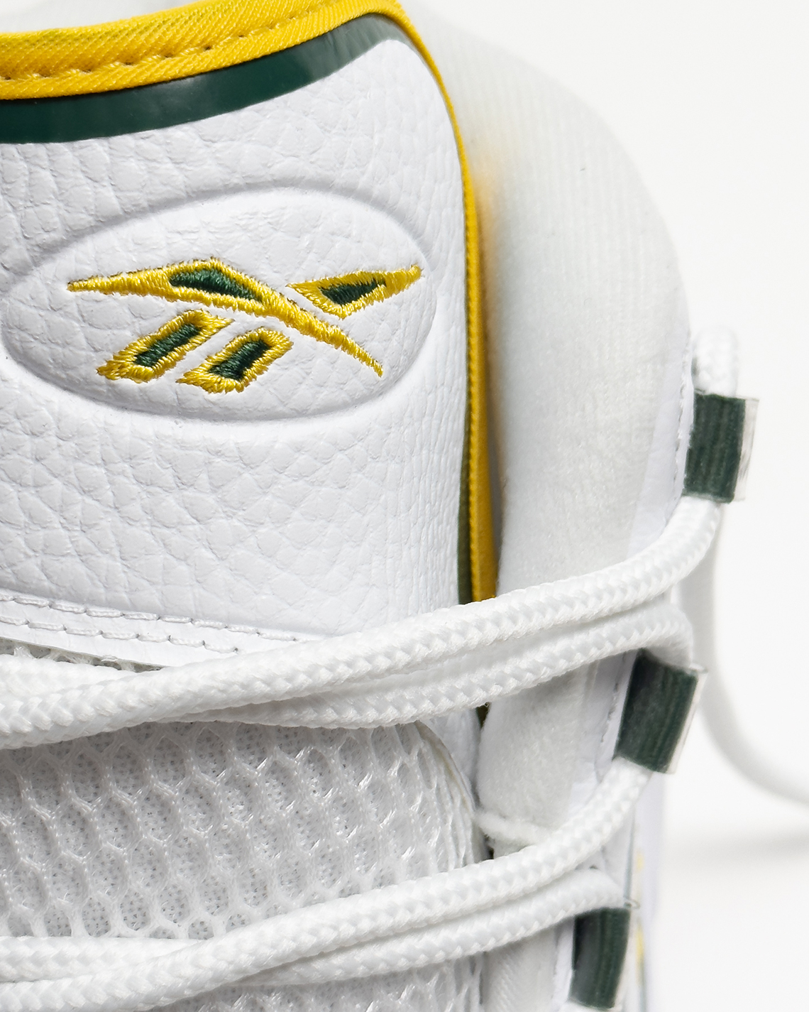 Giày Reebok Question lấy cảm hứng từ ngày thơ ấu của Allen Iverson tại trường trung học Bethel - 10