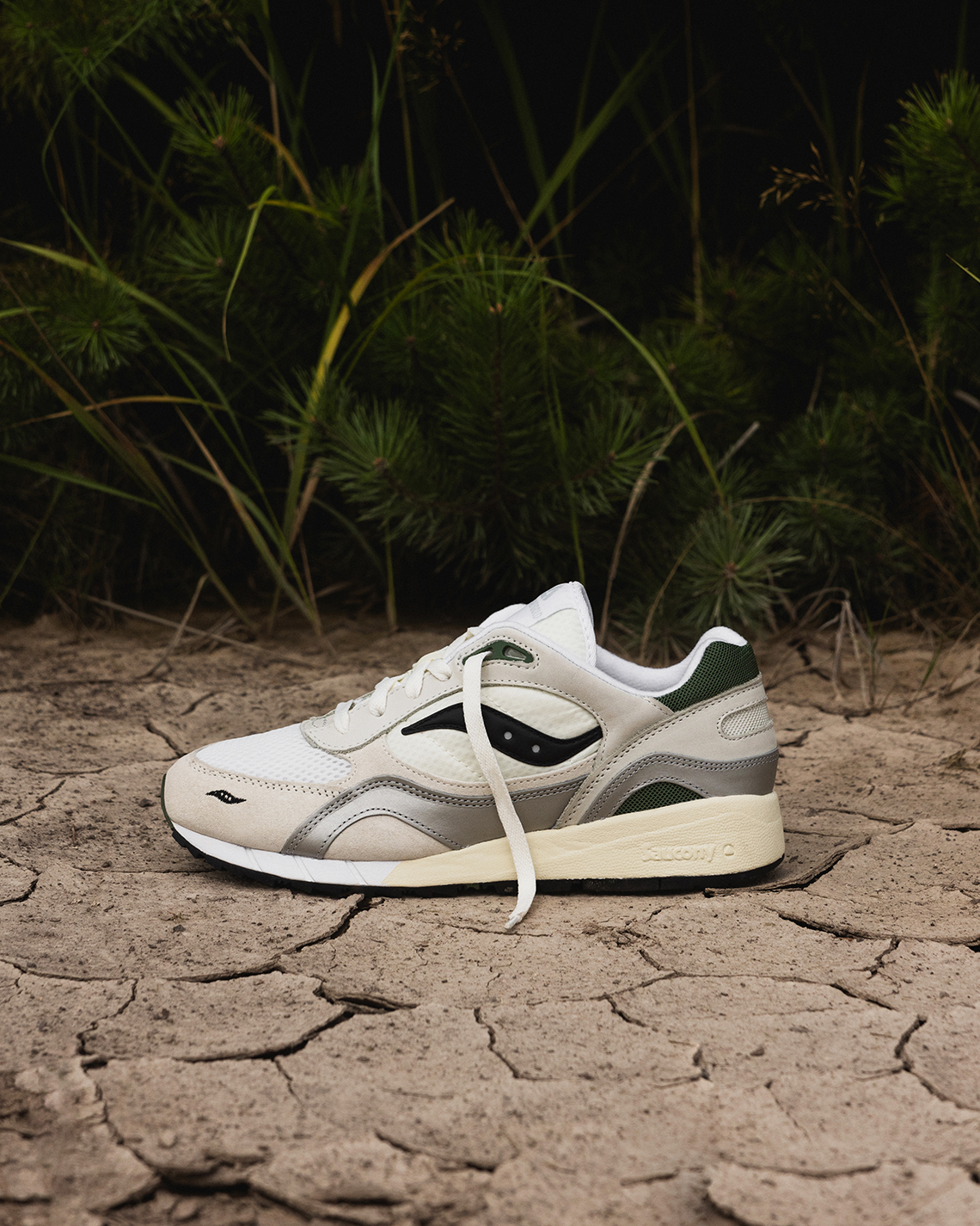 Giày Saucony Shadow 6000 'Accelerate Decelerate' bởi Asphaltgold: Sự Kết Hợp Sáng Tạo - 2