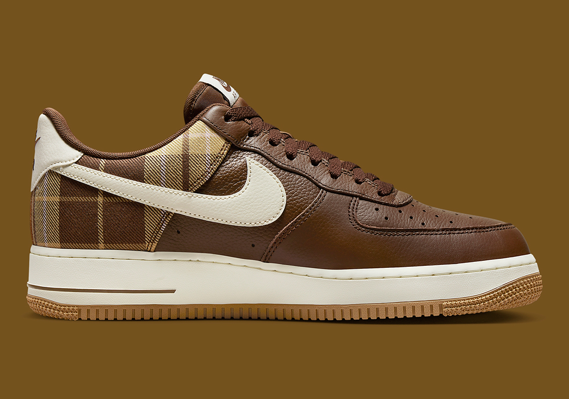 Giày sneaker Nike Air Force 1 Low với kẻ sọc có màu Cacao - 3