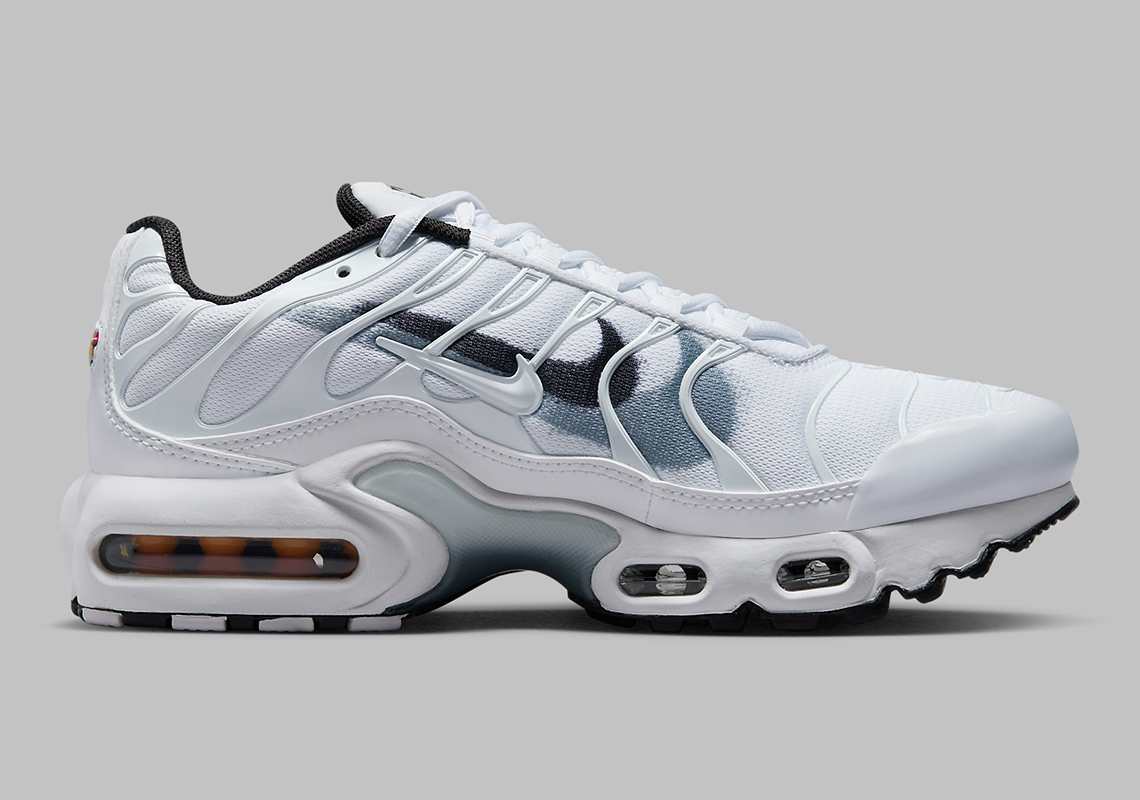 Giày sneaker Nike Air Max Plus Stencil Swoosh - 3