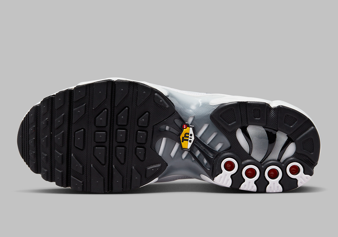 Giày sneaker Nike Air Max Plus Stencil Swoosh - 4