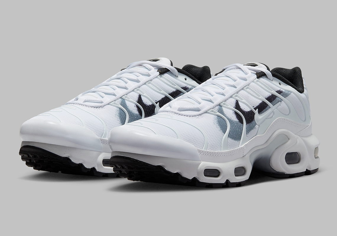 Giày sneaker Nike Air Max Plus "Stencil Swoosh"