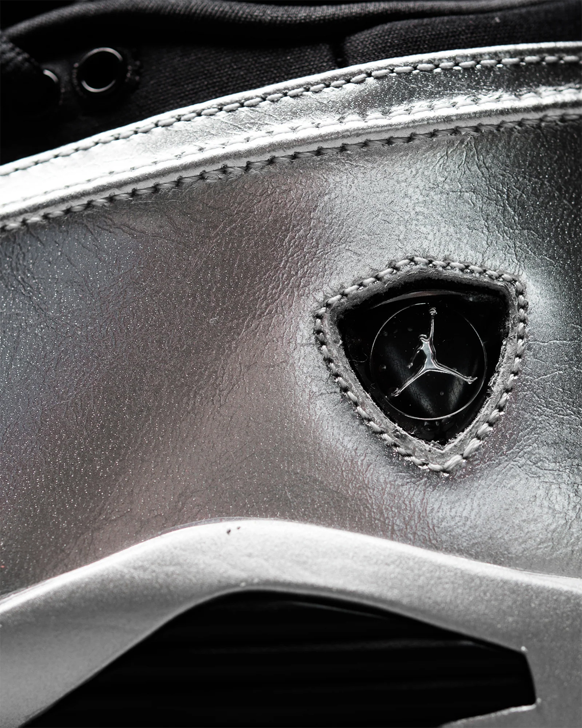 Giới thiệu Air Jordan 14 Low Metallic Silver độc quyền cho phái nữ - 4