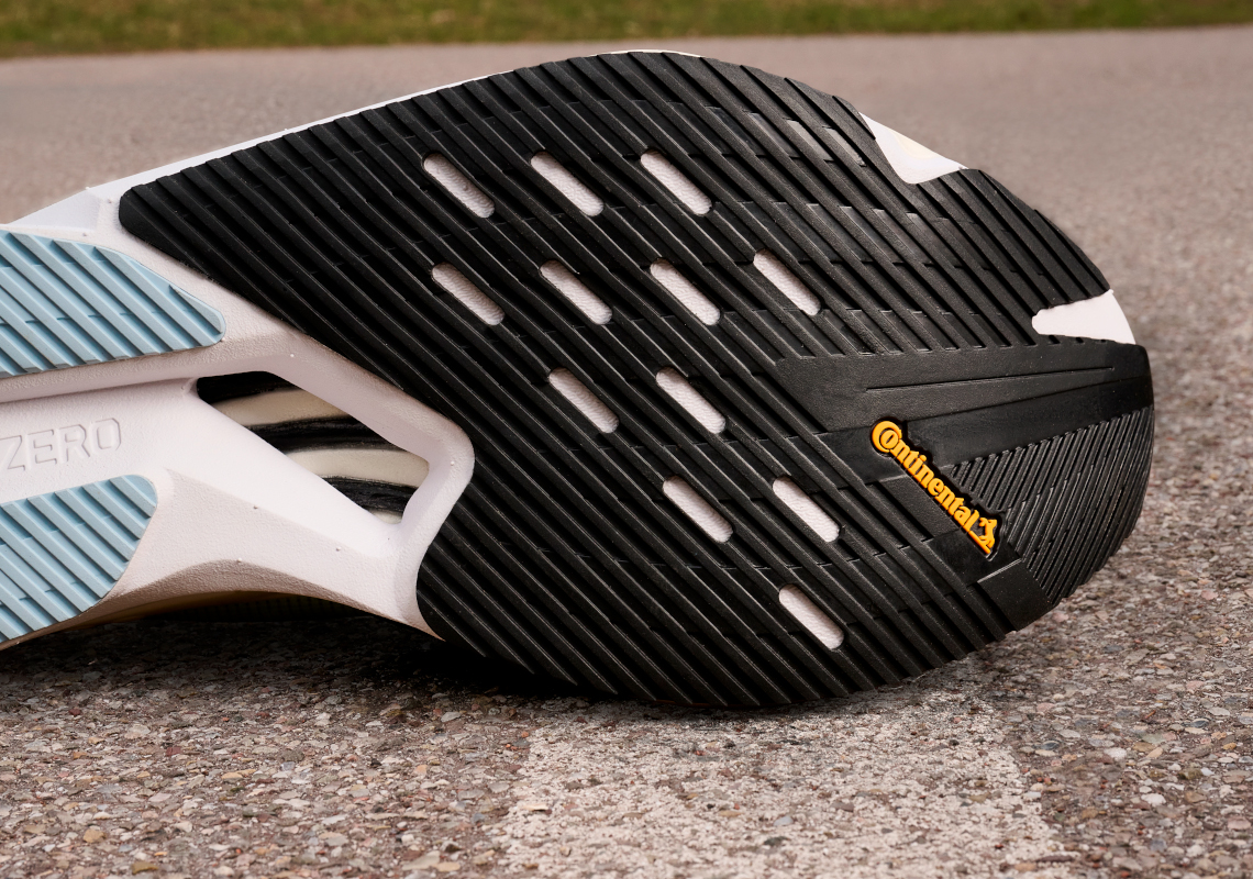 Giới thiệu bộ sưu tập mới nhất của adidas Adizero: Boston 12 và Adios 8 - 11