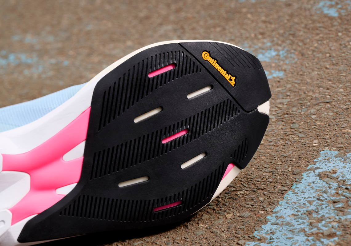 Giới thiệu bộ sưu tập mới nhất của adidas Adizero: Boston 12 và Adios 8 - 9