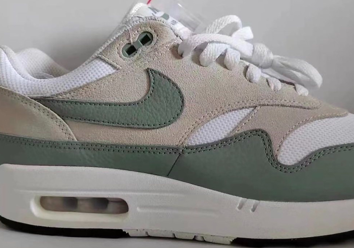 Giới thiệu đôi giày Nike Air Max 1 Mica Green đầu tiên - 1