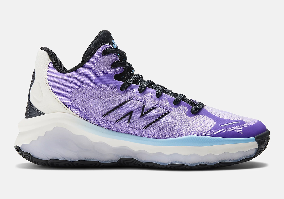 Giới thiệu giày New Balance Fresh Foam BB màu tím chủ đạo. - 2