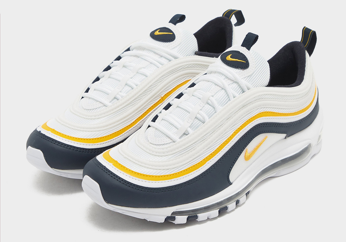 Giới thiệu giày Nike Air Max 97 Michigan cho đội thể thao của Đại học Michigan. - 3