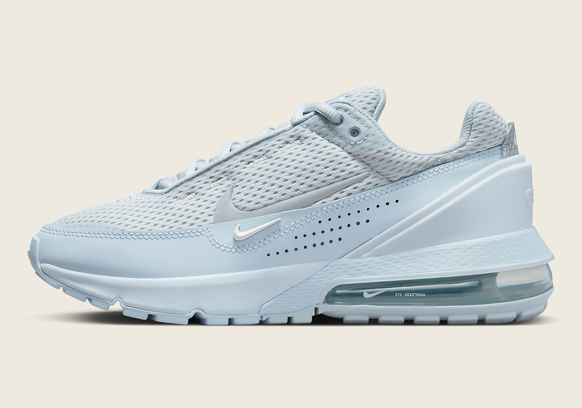 Giới tính nữ được thưởng thức Nike Air Max Pulse phiên bản màu xanh nhạt - 2