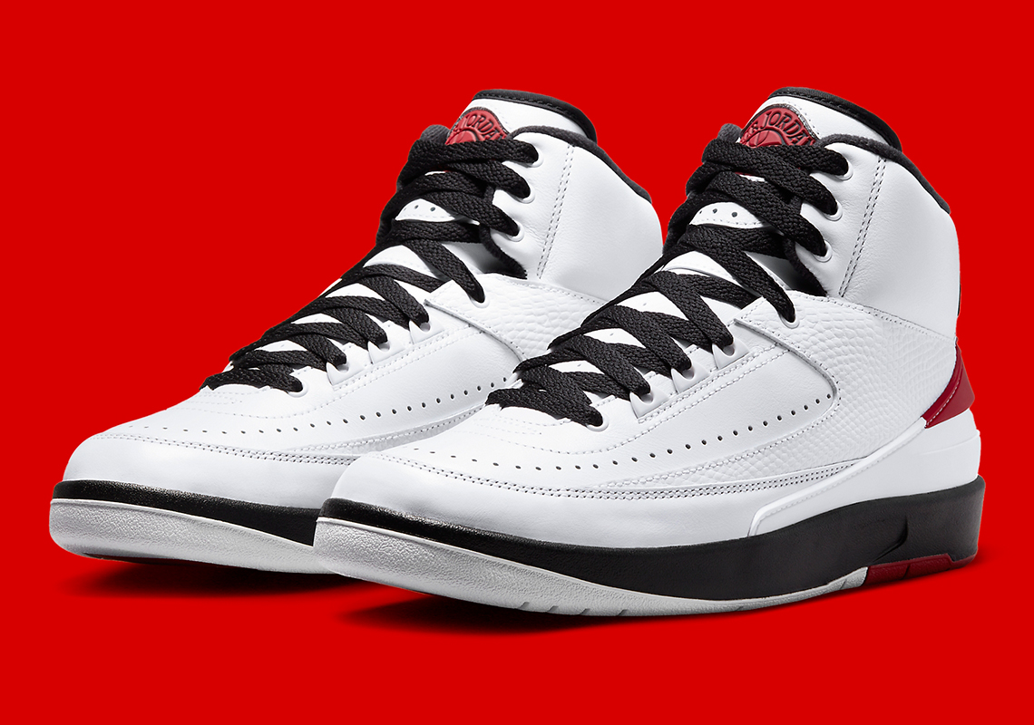 Hình ảnh chính thức của Air Jordan 2 Chicago - 2