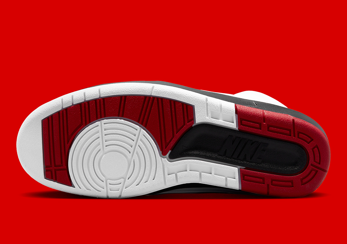 Hình ảnh chính thức của Air Jordan 2 Chicago - 6