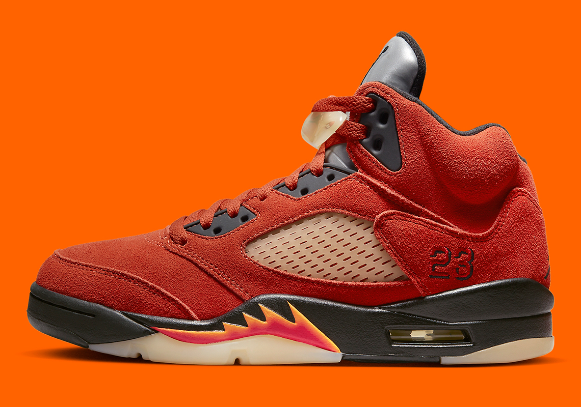 Hình ảnh chính thức của Air Jordan 5 Mars for Her đã xuất hiện - 2