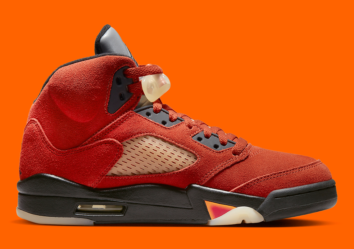 Hình ảnh chính thức của Air Jordan 5 Mars for Her đã xuất hiện - 3