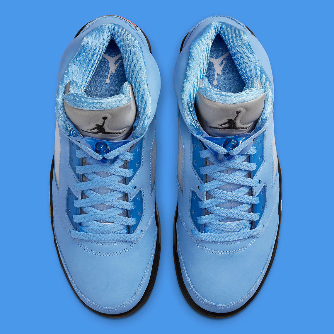 Hình ảnh chính thức của Air Jordan 5 UNC  - 4