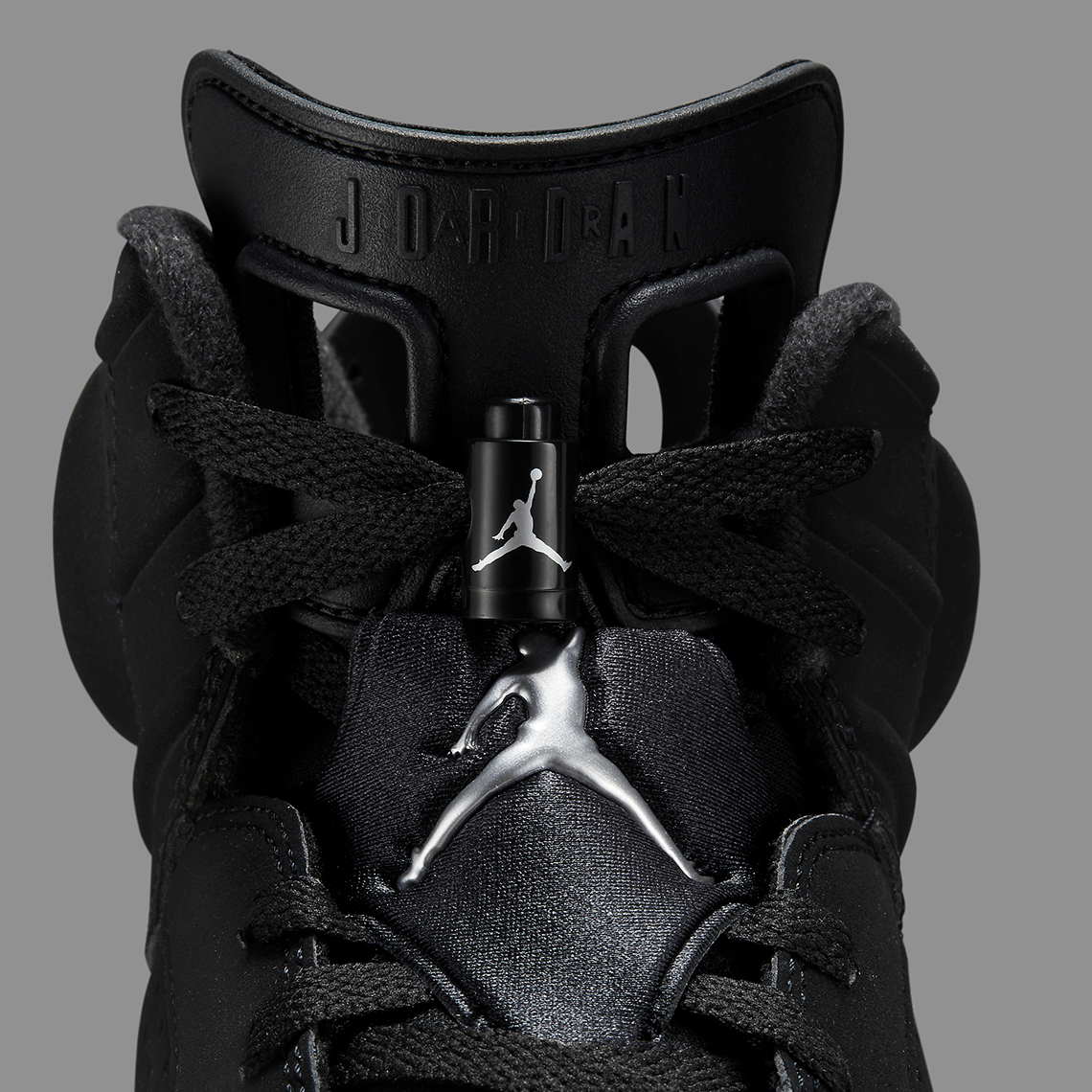 Hình ảnh chính thức của Air Jordan 6 Black Chrome - 7
