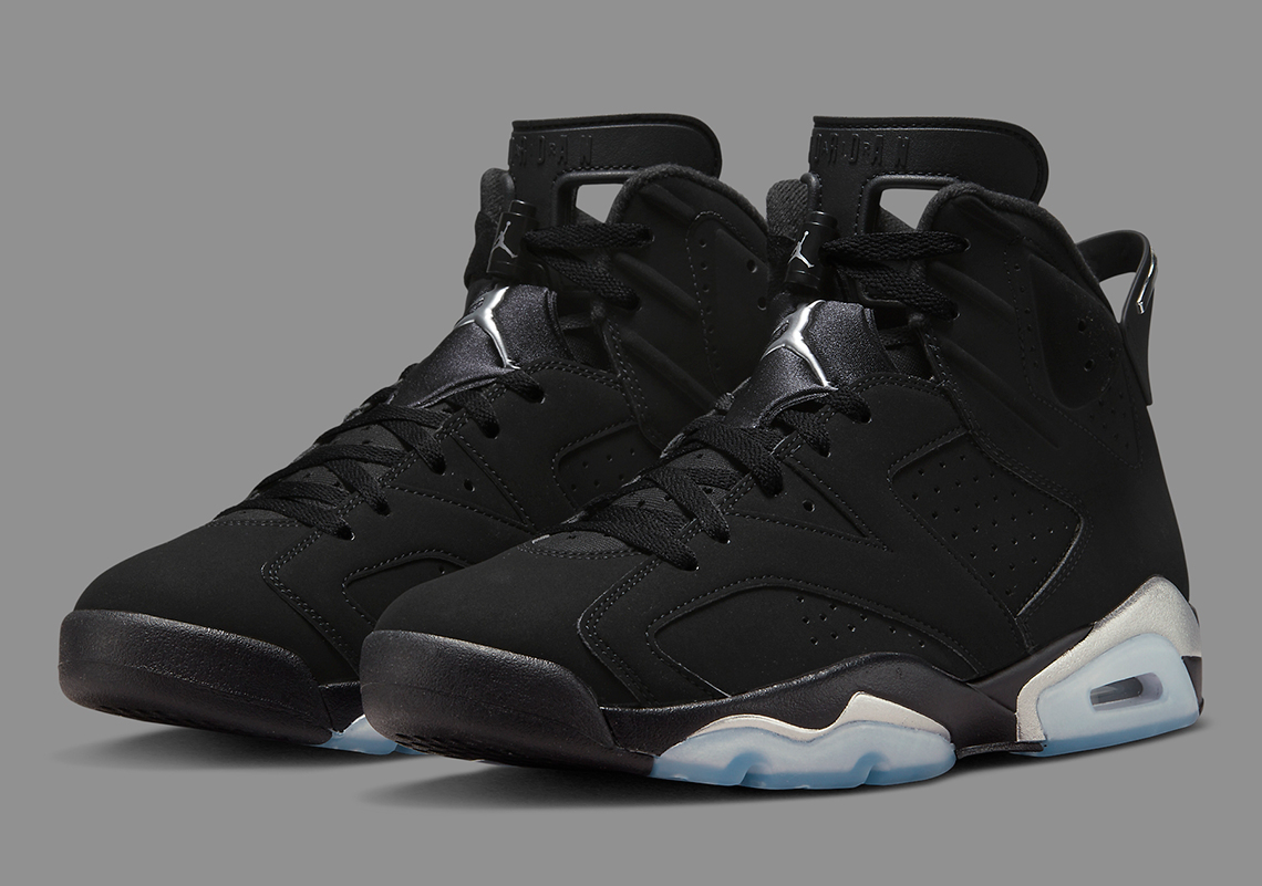 Hình ảnh chính thức của Air Jordan 6 "Black Chrome"