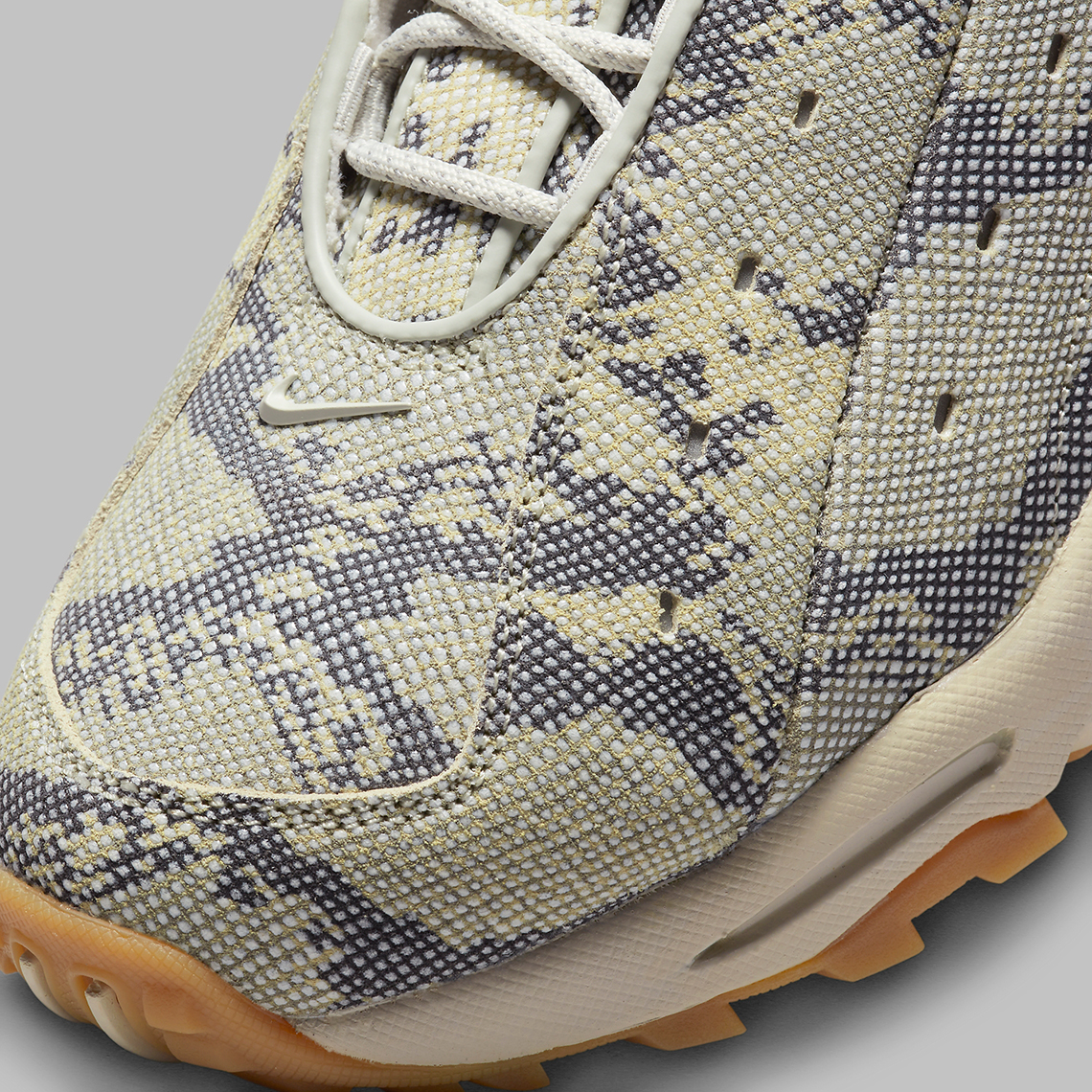 Hình ảnh chính thức của giày Nike Hot Step Air Terra Snakeskin của Drake - 10