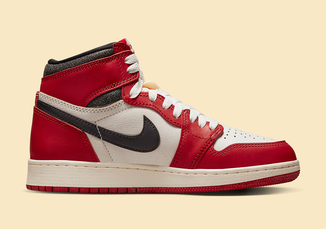 Hình ảnh chính thức của mẫu Air Jordan 1 Lost And Found - 13