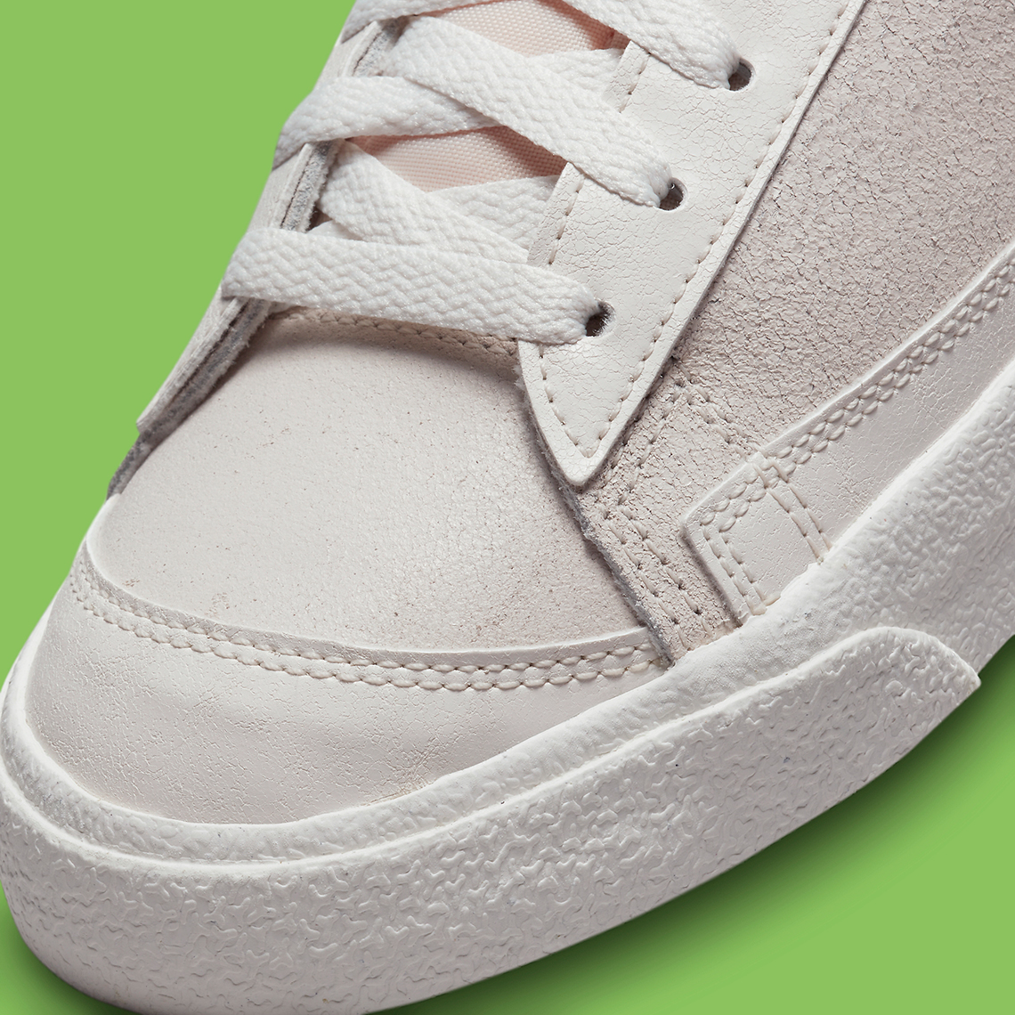 Hình ảnh chính thức của mẫu sneaker Nike Blazer Low Halloween 2022 - 7