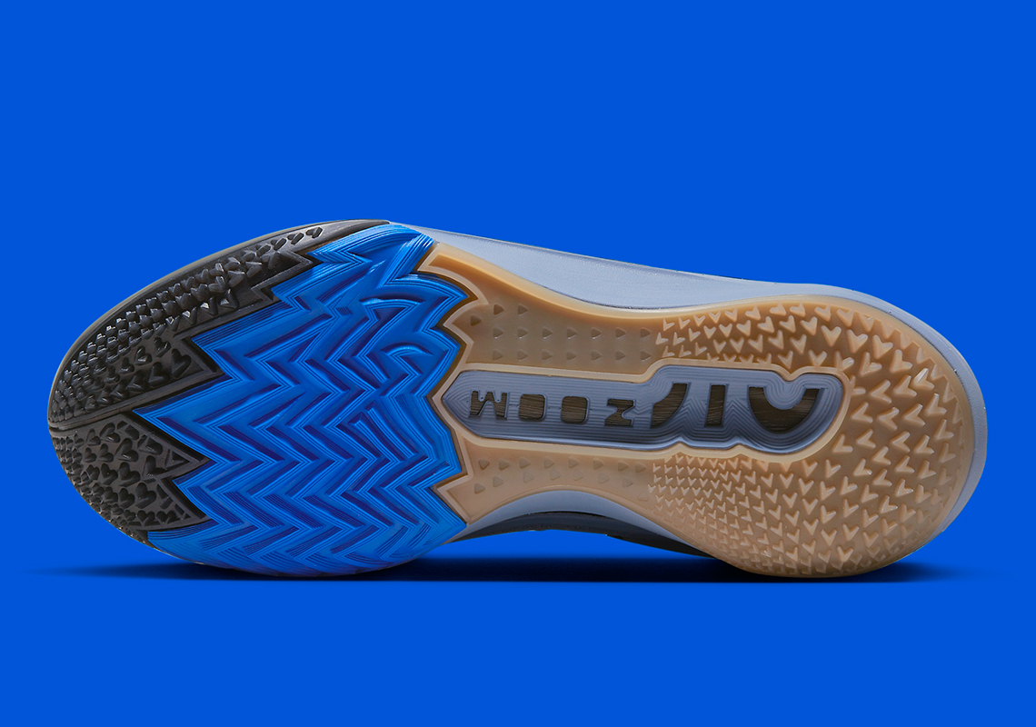 Hình ảnh của đôi sneaker Nike Zoom GT Cut 2 Off Noir/Racer Blue - 4