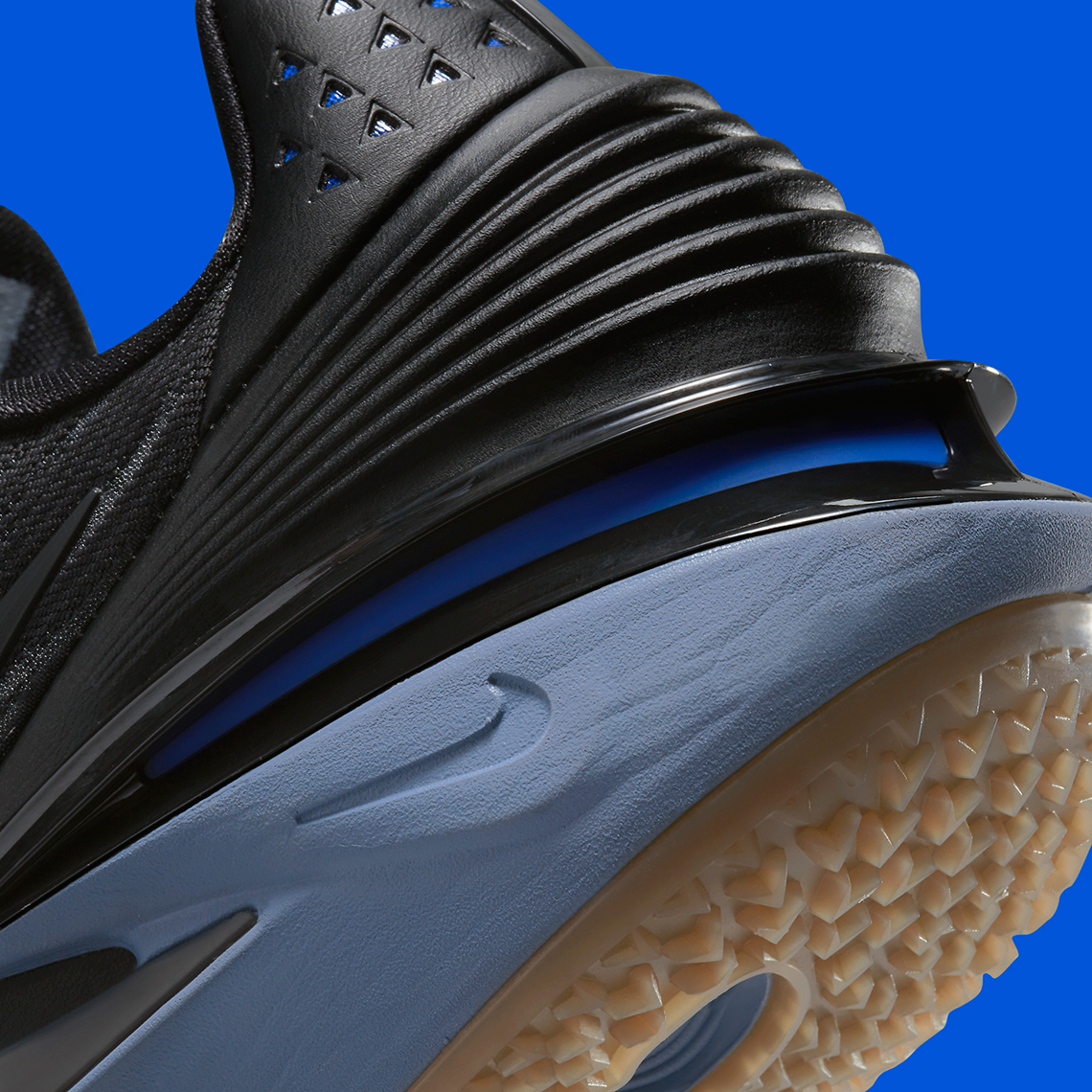 Hình ảnh của đôi sneaker Nike Zoom GT Cut 2 Off Noir/Racer Blue - 7